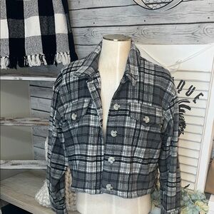 Plaid Gray Women's faux Sherpa Lined Crop Jacket